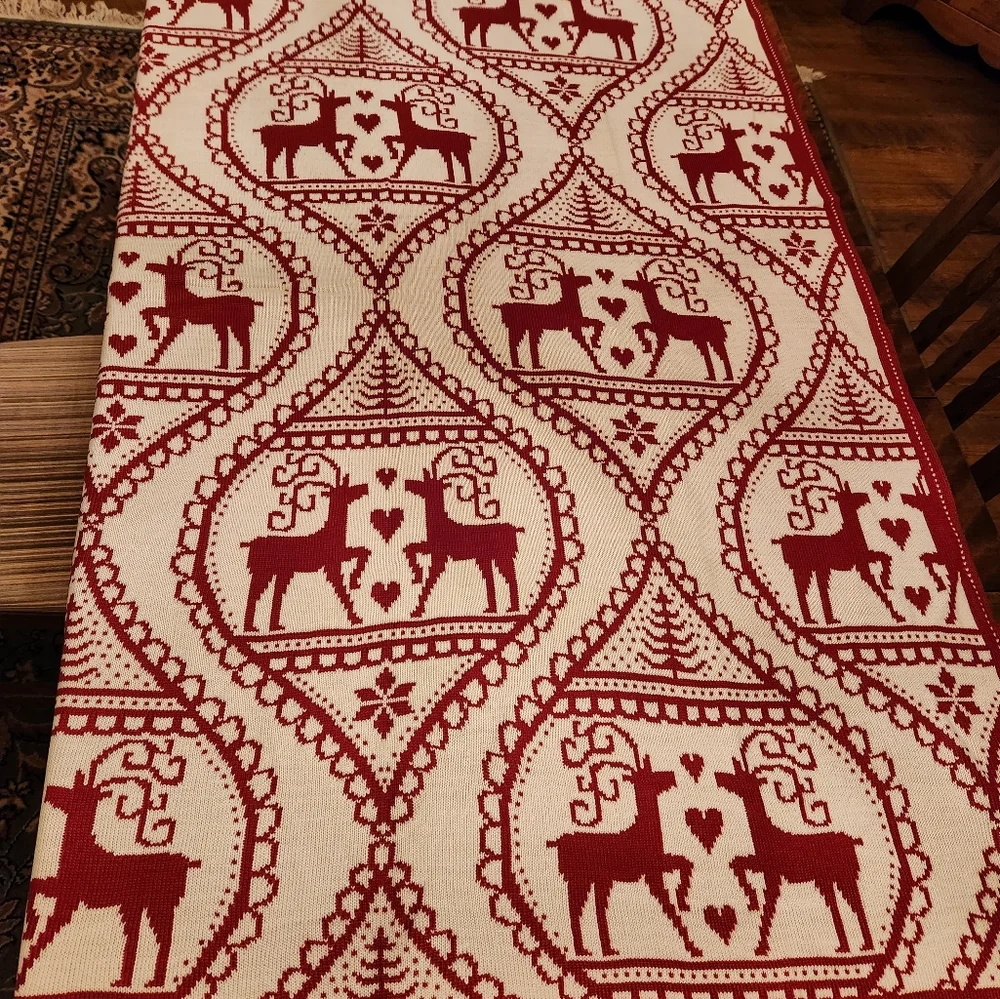 NWT! Christmas reindeer throw